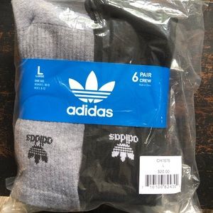 - 6 pairs of adidas trefoil crew socks - 1 unopened package of 6